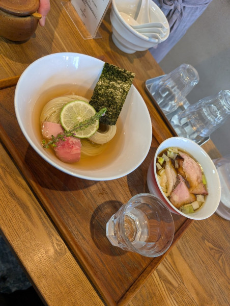 「昆布水つけめん 醤油 並」@YOKOKURA STOREHOUSEの写真