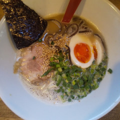 とんこつ名人 かつみ屋 本店の写真