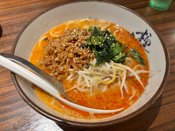 「濃厚担々麺」@究極ラーメン 横濱家 東名川崎店の写真