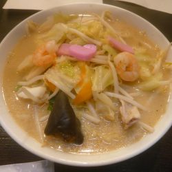 長崎ちゃんぽん(麺半分)