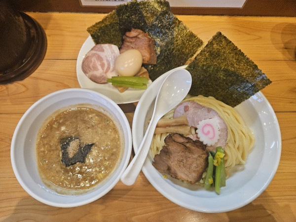 「特上濃厚煮干しつけ麺」@蕾 分家の写真