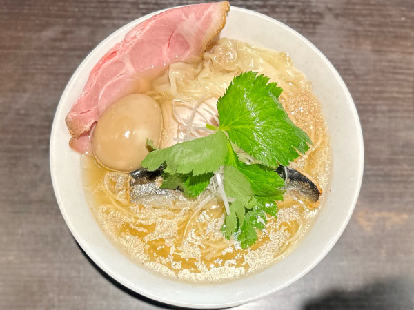 「★＜ 毎月恒例月一限定＞特製 秋実秋刀魚塩焼らぁめん🍜¥1,50」@麺処 夏海の写真