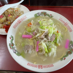 天山食堂の画像