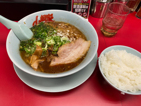 「たっぷり生姜醤油」@ラーメン山岡家 鶴ヶ島店の写真