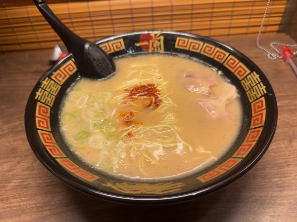 「天然とんこつラーメン」@一蘭 静岡駅前店の写真