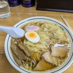 ワンタン麺