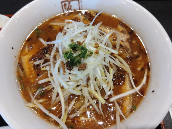 「青唐ねぎ塩ラーメン（味噌）」@喜多方ラーメン 坂内 日立鮎川店の写真