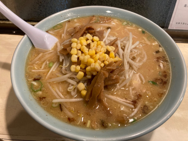 「みそ大盛り+メンマ1050円」@サッポロラーメン羆の写真