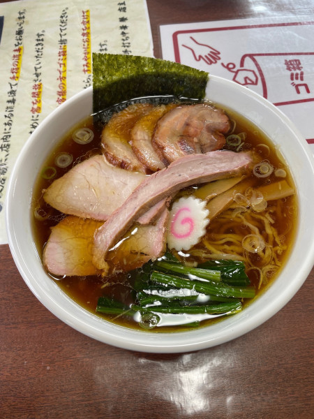 「醤油チャーシュー麺」@手打中華 餐の写真