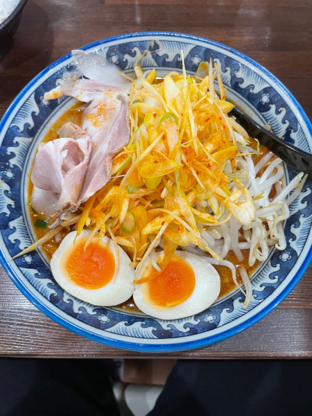 「辛味噌ネギ+煮卵 1190円」@めん丸 小名浜店の写真