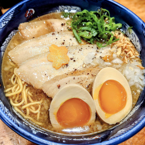 「叉焼背脂焦がし醤油」@なかごの写真