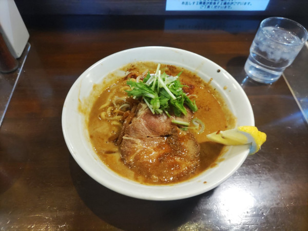 「超絶濃厚鶏そば」@超絶濃厚鶏そば きりすて御麺の写真