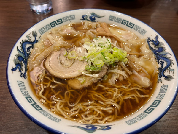 「ワンタン麺(大)」@つづみそばの写真