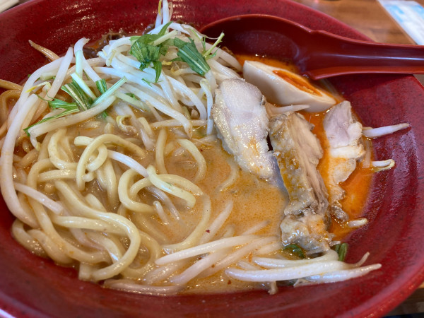 「辛みそラーメン大盛り（ラーメンWalker得クーポン）」@麺や 柚葉の写真