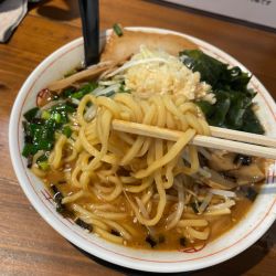 焦がしネギ油のスタ味噌ラーメン