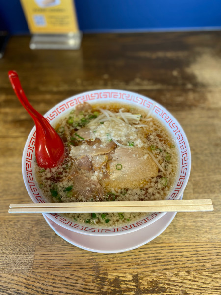 「背脂中華そば」@中華そば タヌキの写真