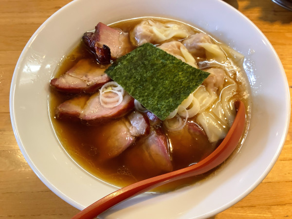 「わんたん焼豚そば（しょうゆ）」@支那そば なかじまの写真