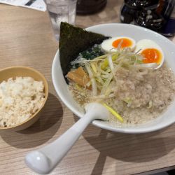 SUSURU TVに出てたらー麺+小ライス