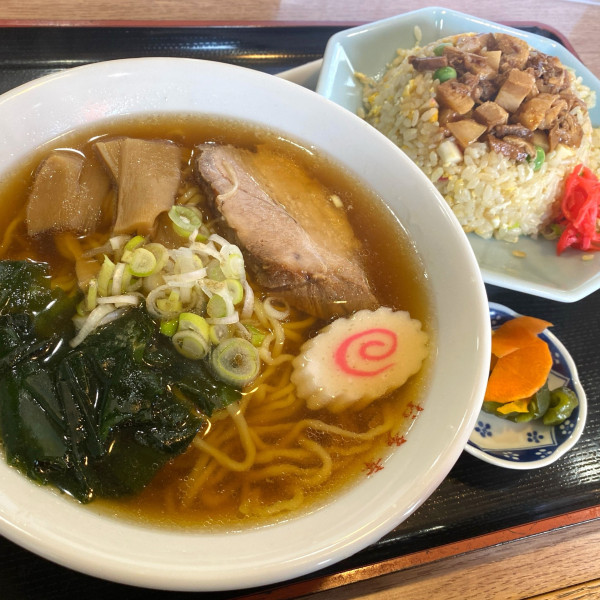 「ラーメン550円＋チャーハン700円」@お多幸の写真