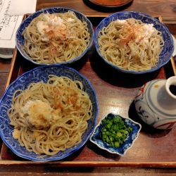 おろしそば大1600円