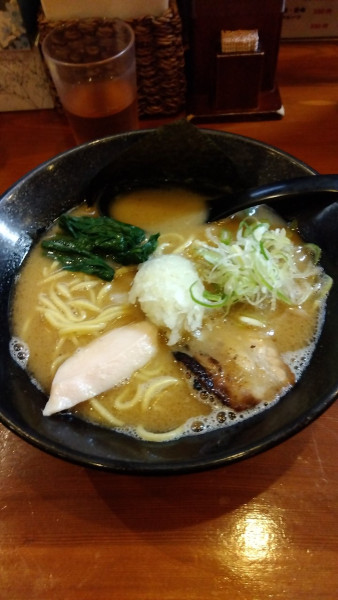 「鶏白湯らーめん」@三代目麺処 「まるは」極 船橋店の写真