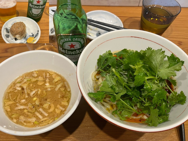 「【限定】担々つけ麺+パクチー+🍺+おかみのシウマイ」@らーめん かねかつの写真