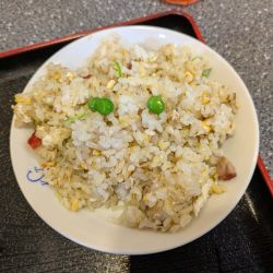 半チャーハン：300円（麺類と一緒に頼む必要有り）