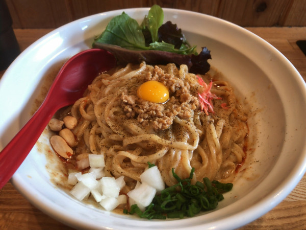 「汁なし坦々麺」@担々麺 胡麻の写真