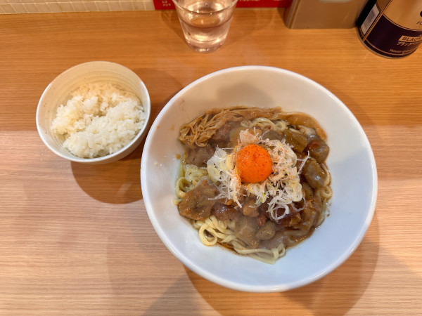 「どて焼きまぜそば」@RAMEN ガモウスマイルの写真