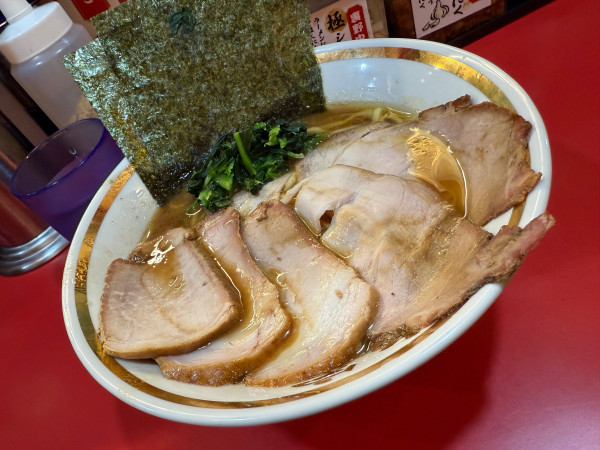 「燻製チャーシューメン」@横濱ラーメン 裏野中家 西川口店の写真