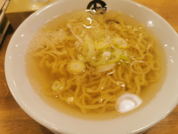 「かけラーメン」@伊藤商店 仙台朝市店の写真