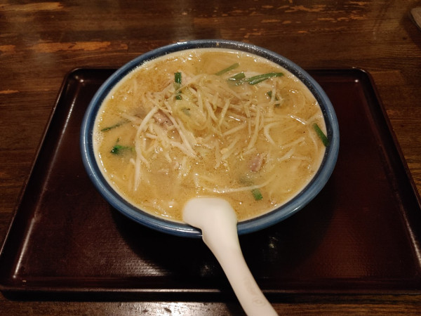 「みそラーメン　750 円　特盛無料」@いちばんの写真