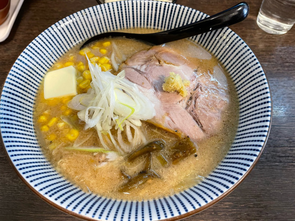 「灼味噌ラーメン¥1,200 ﾊﾞﾀｰ¥150 ｺｰﾝ¥150」@灼味噌らーめん 八堂八の写真