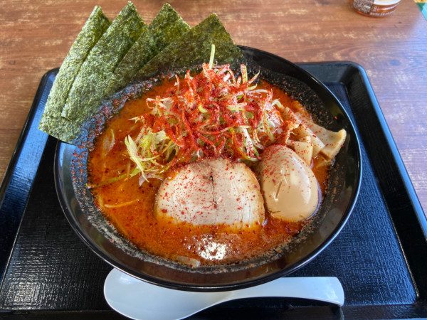 「辛味噌ラーメンスペシャル(1100円)」@北海道らぁめん伝丸 6号ひたちなか田彦店の写真