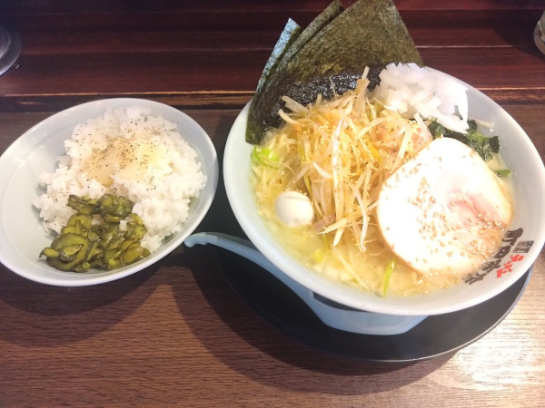 「塩ネギラーメン＋ライス」@宇都宮商店 戸祭店の写真