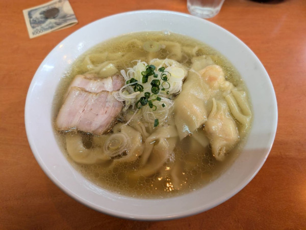 「海老ワンタンメン1,150円・大盛50円」@日陰の写真