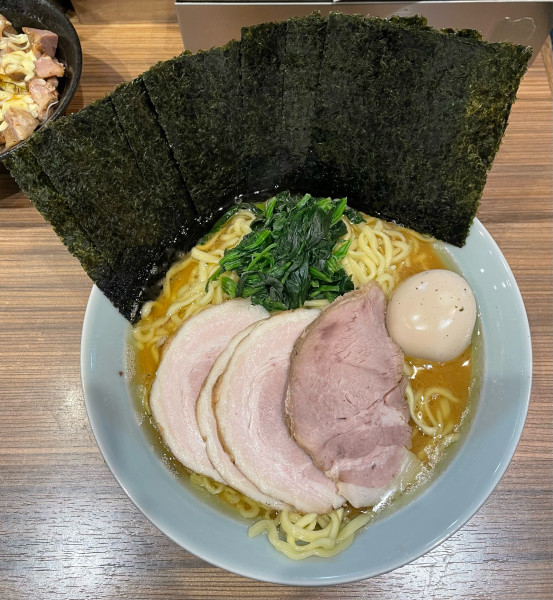 「ラーメン」@横浜らーめん渡来武 総本店の写真