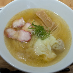 ワンタン麺 志の画像