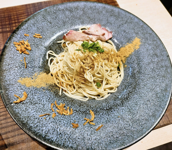 「濃厚鶏つけ蕎麦300ｇ＋替玉①煮干油」@Idouji 我孫子店の写真