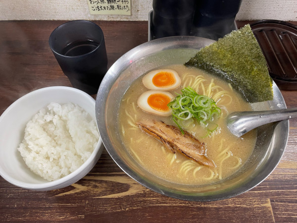 「味玉らーめん」@燦燦の写真