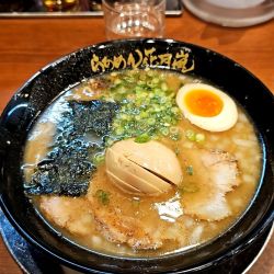 豚そば銀次郎にスラたま