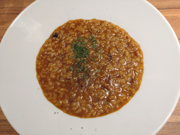 「カレーソースのもち米リゾット　１５３４円」@SHUTTERS 東京駅八重洲北の写真