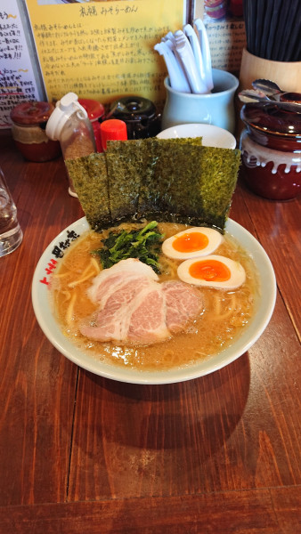 「味玉らーめん」@横浜らーめん 田村家 みどり店の写真