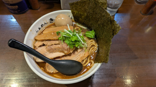 「特らぁめん黒 中盛 1390円」@葉月直系 きりきり舞の写真