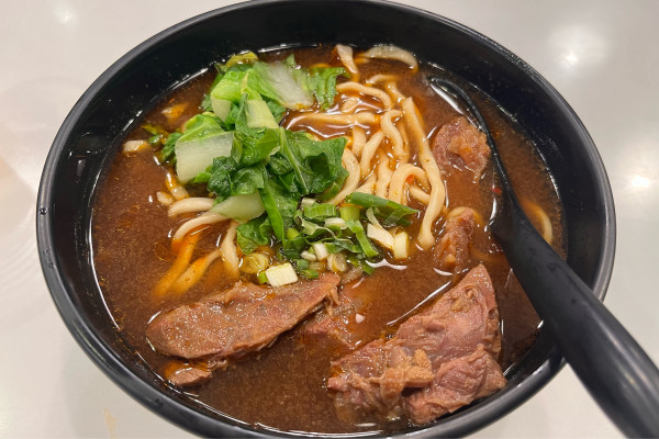 「紅燒牛肉麺」@玖伍牛肉麺の写真