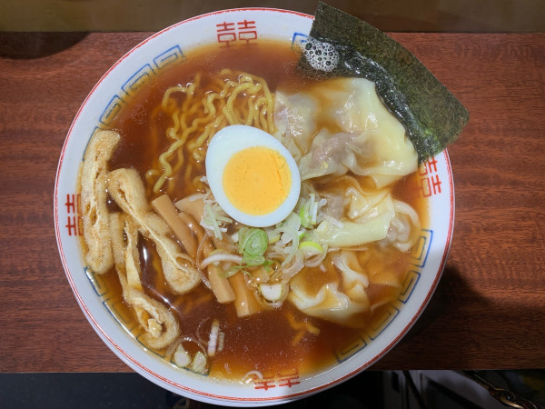 「朝ラーワンタン麺」@大井町立食い中華蕎麦 いりこ屋の写真