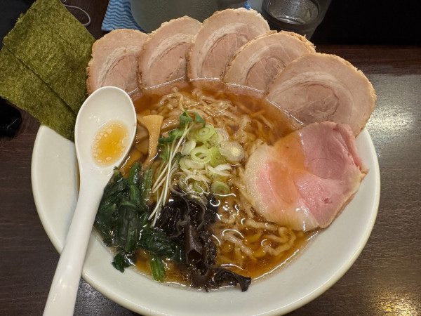 「極旨中華そば薄切りチャーシュー」@らーめん 玉彦の写真