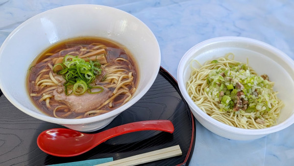 「鶏醤油らーめん＋和え玉（塩）（800円＋300円）」@麺処 青野 ちちぶ道の駅店の写真