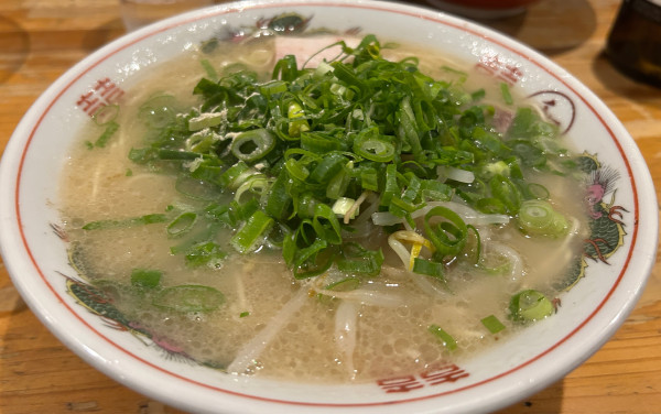 「ネギラーメン大盛り」@角打ち丸和前の写真