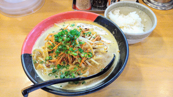 「【限定】鶏白湯 スパイシーカレー麺 Ver.3+ライス」@麺場 鶏源 TORIGEN 黄金町店の写真